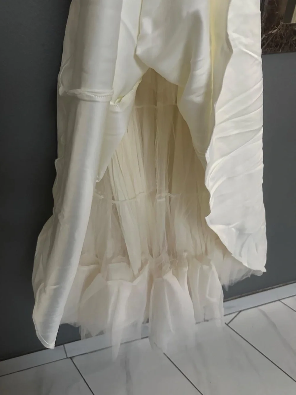 House of Cb Mademoiselle White Tulle Midi Dress